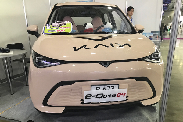 
            Новые Mercedes, Fiat и Renault. Все премьеры выставки &laquo;ИнтерАвтоМеханика&raquo;
        