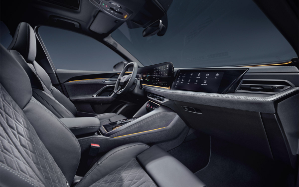 
            Audi Q5 нового поколения начали продавать в России. Фото, цены и гарантия
        