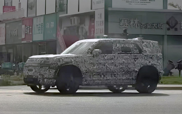 Land Rover вывел на тесты новый Freelander. Первые фото и подробности
Land Rover вывел на тесты новый Freelander. Первые фото и подробности