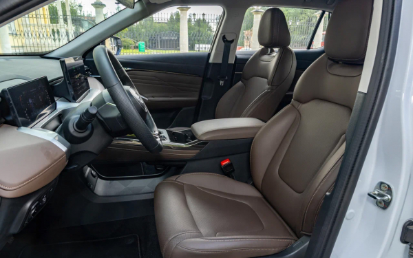 Lexus на минималках? Мы испытали новый китайский кроссовер GAC GS4
Lexus на минималках? Мы испытали новый китайский кроссовер GAC GS4
