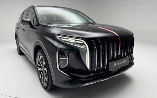 
            Hongqi HS7 2025: первые впечатления от большого кроссовера из Китая
        