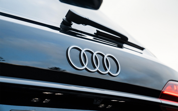 
            Audi готовит премьеру флагманского кроссовера Q9. Что известно
        