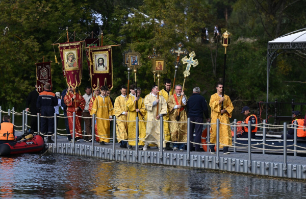 В Подмосковье прошел Елисаветинский крестный ход к 180-летию Александра III В Подмосковье прошел Елисаветинский крестный ход к 180-летию Александра III