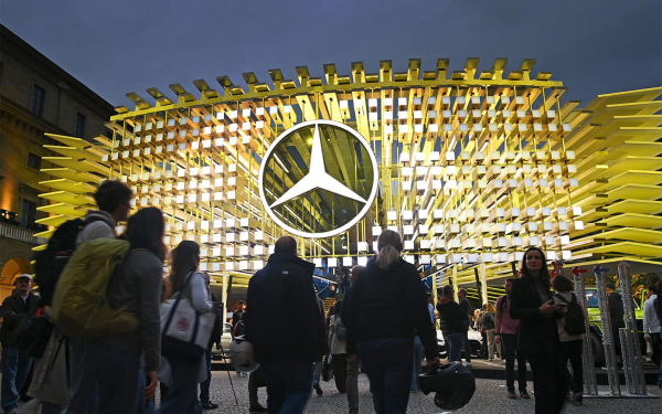 Mercedes-Benz подал заявку на регистрацию бренда в России. Что это значит
Mercedes-Benz подал заявку на регистрацию бренда в России. Что это значит