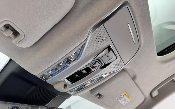 
            Hongqi HS7 2025: первые впечатления от большого кроссовера из Китая
        