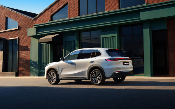 Belgee представил первый «гибрид» X80 PHEV. Обзор и главные факты
Belgee представил первый «гибрид» X80 PHEV. Обзор и главные факты