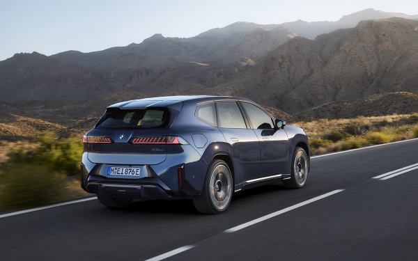 
            BMW представил iX3 в концепции Neue Klasse. Семь главных фактов о новинке
        