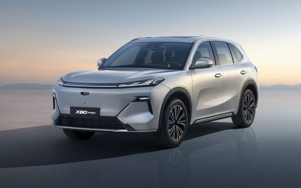 
            Запрет &laquo;правого руля&raquo;, последствия &laquo;утиля&raquo; и новый BMW X5. Итоги недели
        