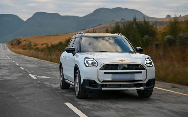 
            В России начали продавать новые Mini Countryman S. Подробности и цены
        