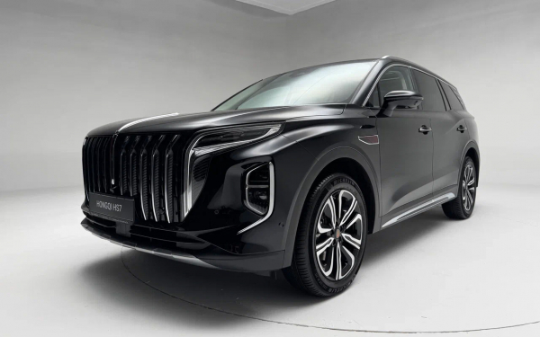 
            Hongqi HS7 2025: первые впечатления от большого кроссовера из Китая
        