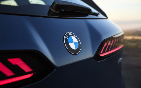 
            BMW представил iX3 в концепции Neue Klasse. Семь главных фактов о новинке
        
