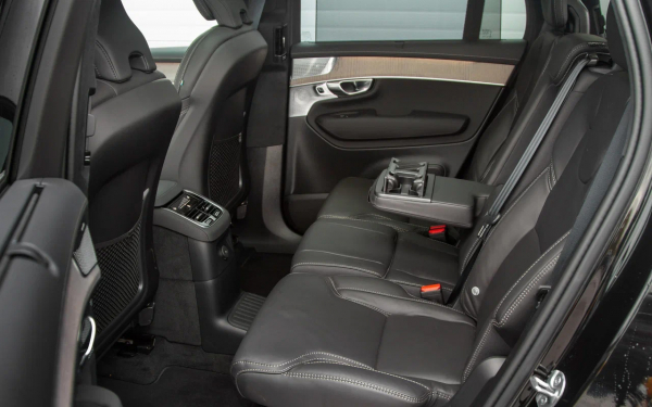 Гетеборгский синдром? Мы покатались на обновленном Volvo XC90 T8
Гетеборгский синдром? Мы покатались на обновленном Volvo XC90 T8