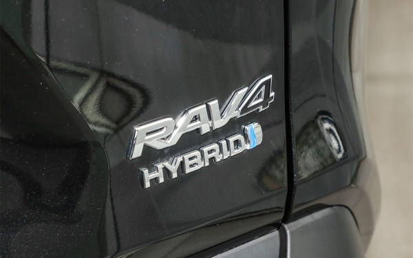 
            В Россию привезут новые Toyota RAV4 в особой версии. Мы все узнали
        