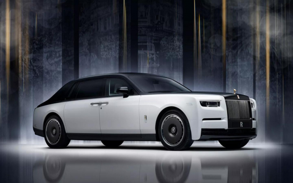 Взгляните на редчайший юбилейный Rolls-Royce Phantom. Таких всего 25
Взгляните на редчайший юбилейный Rolls-Royce Phantom. Таких всего 25