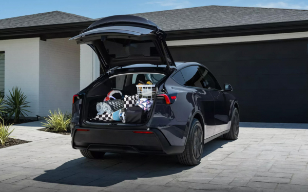 
            Tesla показала &laquo;бюджетные&raquo; Model 3 и Model Y. Главные отличия и цены
        