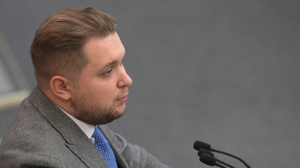 Вице-спикер Госдумы Чернышов предложил ввести стипендию для отцов-студентов