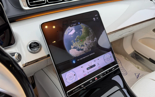
            Роскошь&nbsp;&mdash; не порок. Мы познакомились с самым крутым Maybach на планете
        