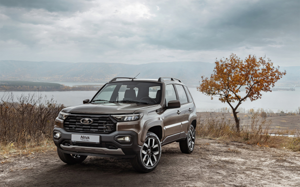 
            Эволюция против деградации. Мы испытали Lada Niva Travel с новым мотором
        