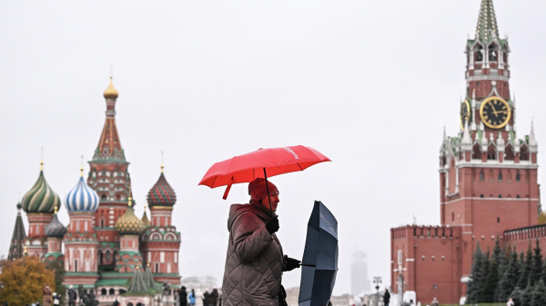 Облачная с прояснениями погода, дожди и до +10 ожидаются в Москве в понедельник