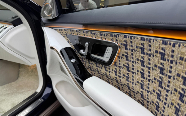 
            Роскошь&nbsp;&mdash; не порок. Мы познакомились с самым крутым Maybach на планете
        