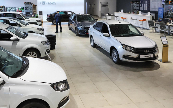 
            BMW набирает обороты, успех Tenet и рекорд продаж. Тренды авторынка
        