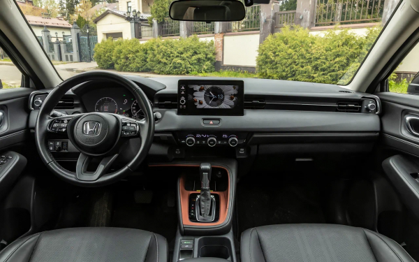 
            Новый Honda Vezel стал доступен в России с гарантией. Цена и комплектации
        