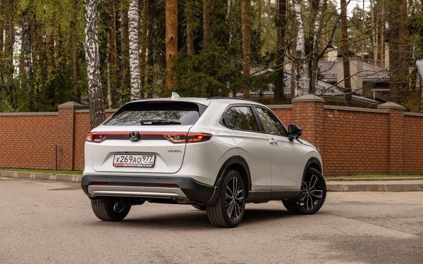 
            Новый Honda Vezel стал доступен в России с гарантией. Цена и комплектации
        