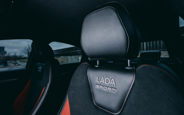 Поклонникам фитоняшек посвящается. Тест-драйв Lada Vesta Sportline
Поклонникам фитоняшек посвящается. Тест-драйв Lada Vesta Sportline