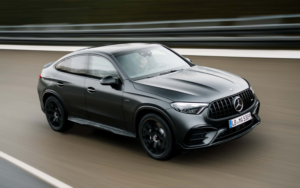 
            V6 и режим дрифта. Представлен обновленный Mercedes-AMG GLC 53
        