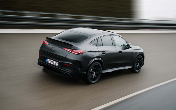 
            V6 и режим дрифта. Представлен обновленный Mercedes-AMG GLC 53
        