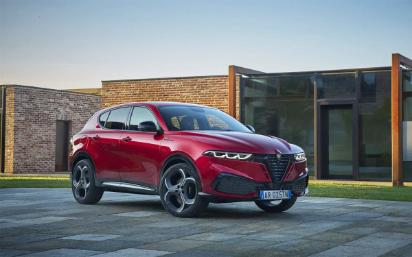 
            Розетка против V8. Самые яркие премьеры автосалона в Чикаго&nbsp;&mdash; 2026
        