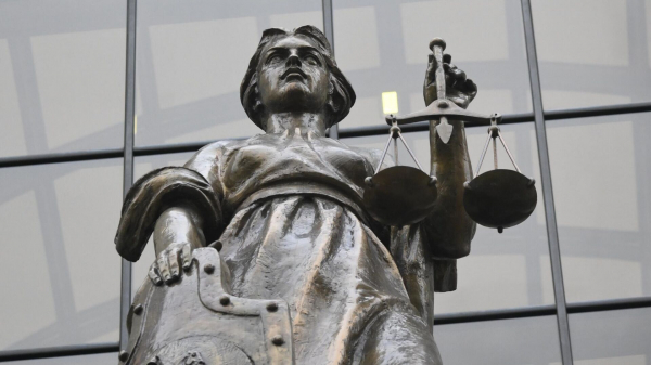 Суд отказал вдове сценариста Рябова в компенсации за нарушение авторских прав