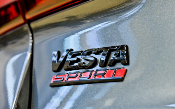 
            Lada Vesta Sport вернулась на конвейер. Теперь &mdash; с мотором на 147 л.с.
        