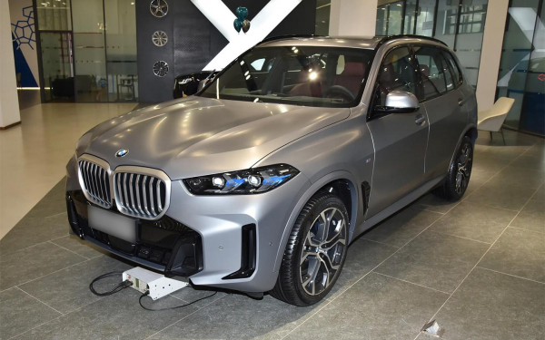 
            BMW запретила поставки машин из Китая в Россию. Риски и последствия
        