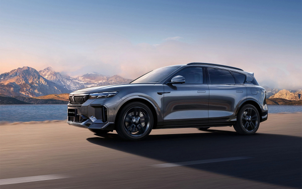 Первый тест нового кроссовера GAC S7. При чем тут Land Rover и Lada Vesta
Первый тест нового кроссовера GAC S7. При чем тут Land Rover и Lada Vesta