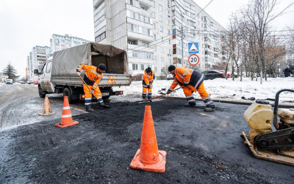 
            На подмосковных дорогах выявлены тысячи дефектов. Отчет Минтранса
        