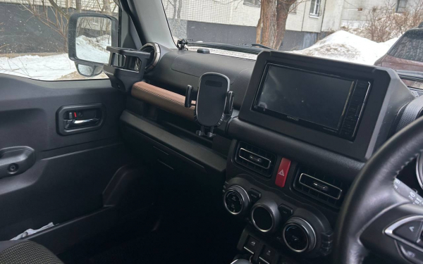 
            Suzuki Jimny за ₽1,3 млн. Как заказывают машины из Японии, нюансы и риски
        