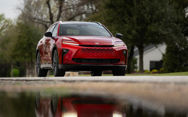 
            Toyota запатентовала в России две модели. Вы их уже знаете
        