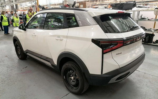 
            АвтоВАЗ выпустил первую партию Lada Azimut. Заявлен новый мотор
        