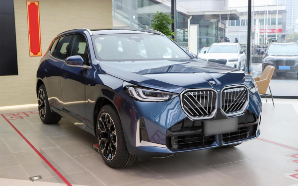 
            Эти Toyota, Skoda и BMW скупали россияне в 2026 году. Модели и цены
        