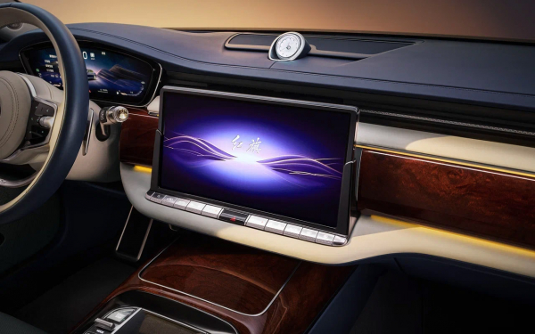 
            Hongqi назвал сроки старта продаж Guoya в России. Это конкурент Maybach
        