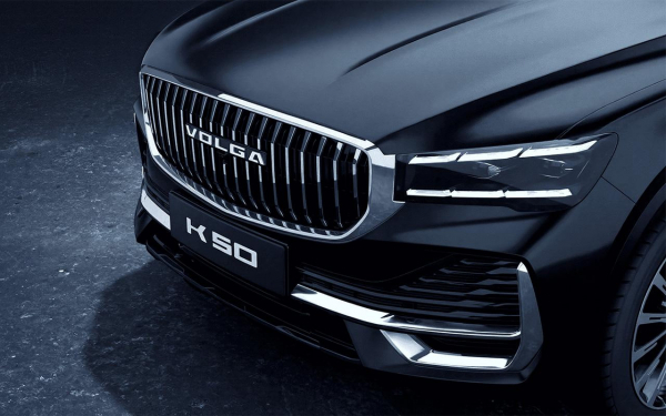 
            &laquo;Москвич M90&raquo; vs Volga K50. Сравнение новых флагманов возрожденных марок
        