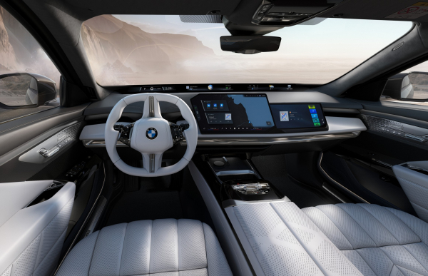 
            Представлен обновленный BMW 7 Series. Версии и оснащение
        