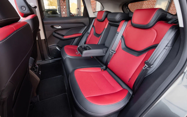 
            Секрет быстрых изменений. Первый тест обновленного Haval Jolion
        