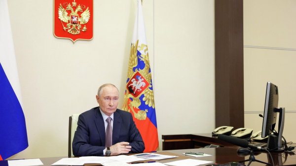 Песков: Путин во вторник поздравит медиков с днем работника скорой помощи