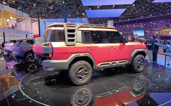 
            Nissan решил возродить внедорожник Terrano. Первые фото
        