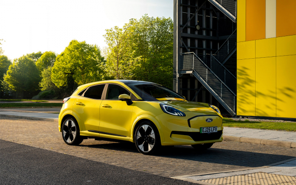 
            Hyundai представил новый хетчбэк. Главные факты о модели Ioniq 3
        