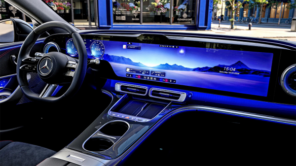 
            Раскрыт салон нового Mercedes C-class. &laquo;Веганская&raquo; кожа и звезды в крыше
        