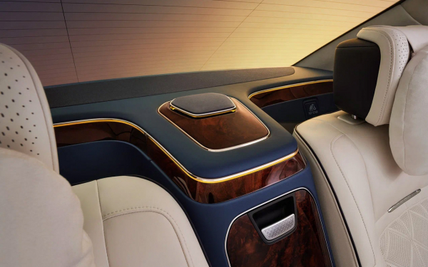 
            Hongqi назвал сроки старта продаж Guoya в России. Это конкурент Maybach
        
