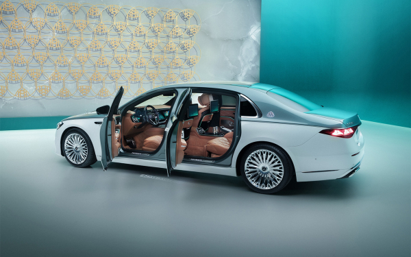 
            Самые необычные фишки нового Maybach. Такого Mercedes еще не создавал
        